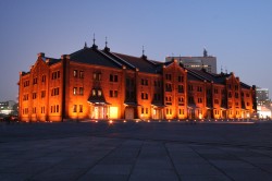 横浜で最高の夜景を見るなら、横浜赤レンガ倉庫